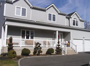 2049 Gatch Ave, Merrick, NY 11566