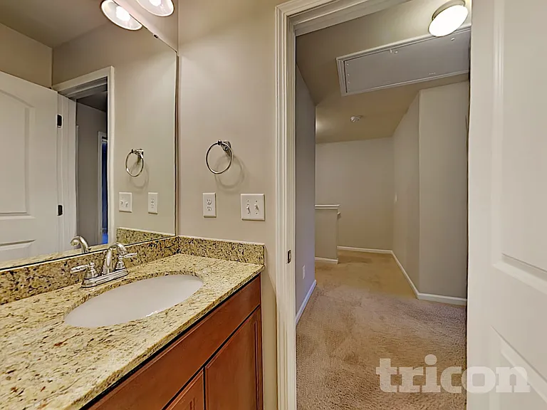 2046 Aragon Ln — Photo 14