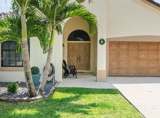 124 Preserve Dr, Royal Palm Beach, FL 33411