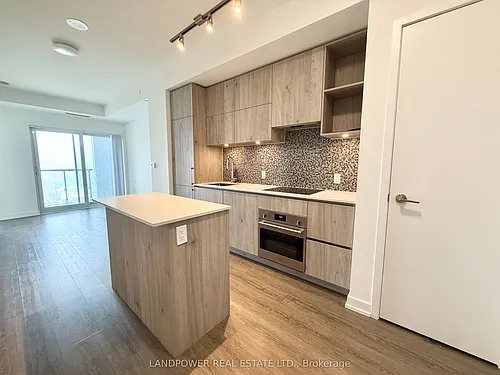 1 Yorkville Ave Photo 1