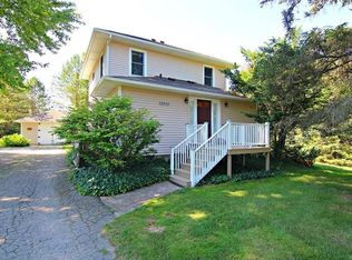 12810 Ten Mile Rd, South Lyon, MI 48178