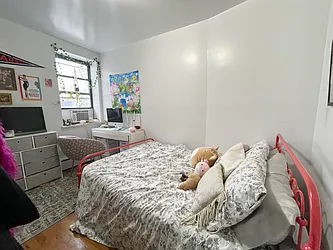 Rented by Union Square Property Management