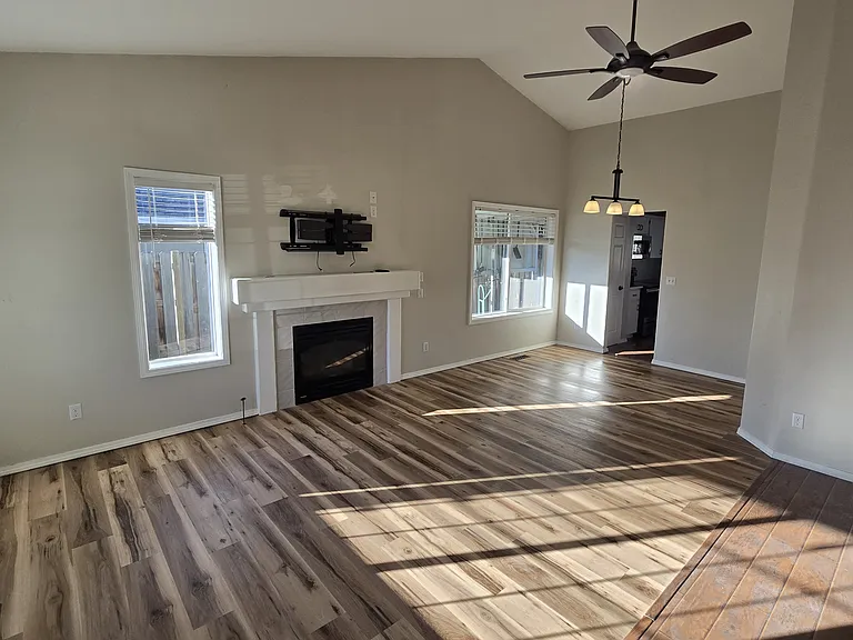 1065 Meadowlark Pl — Photo 2