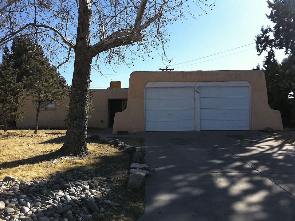 1st image of 4006 Delamar Ave NE