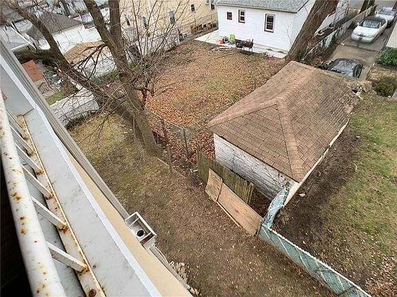 3rd image of 10049 200th St