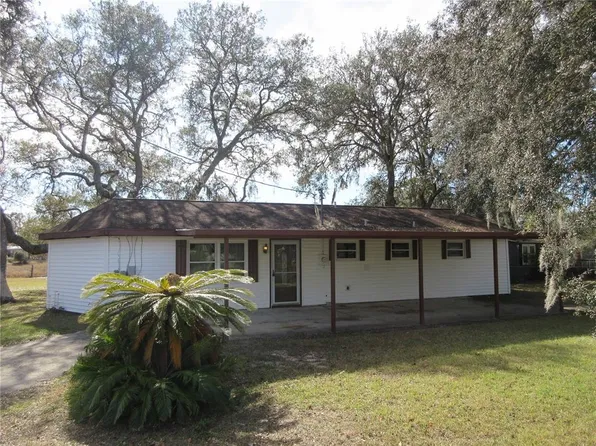 18782 SE 50th St, Ocklawaha, FL 32179