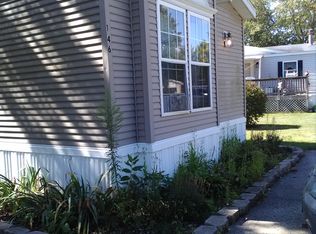 146 Waters Edge Cir, Burlington, WI 53105
