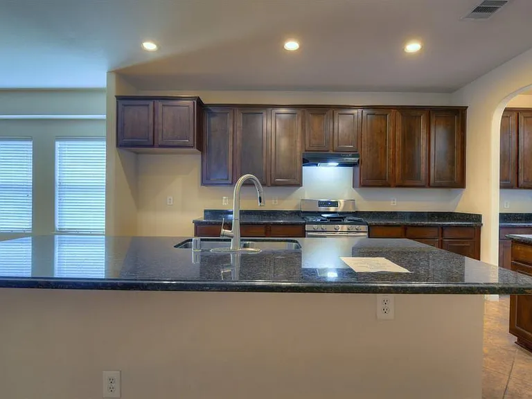 4711 Bellows View Dr — Photo 7