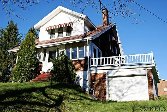 316 Olive St photo 1