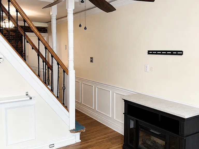 2306 Belgrade St — Photo 1
