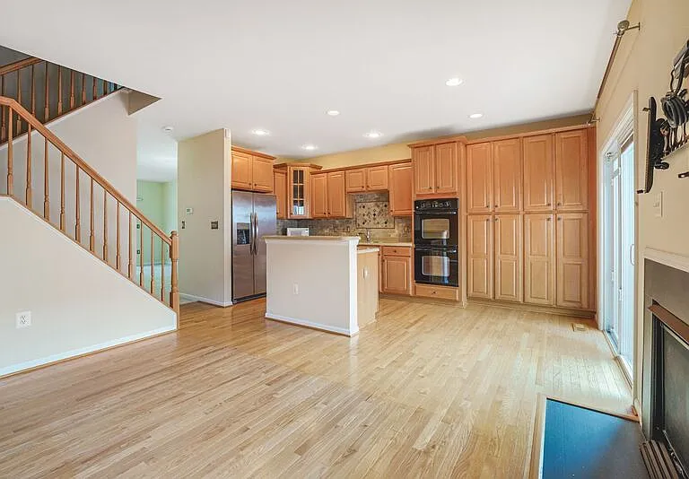 1606 Wilcox Ave — Photo 16