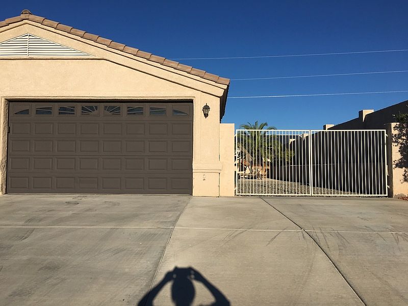 1st image of 2951 Yuma Dr