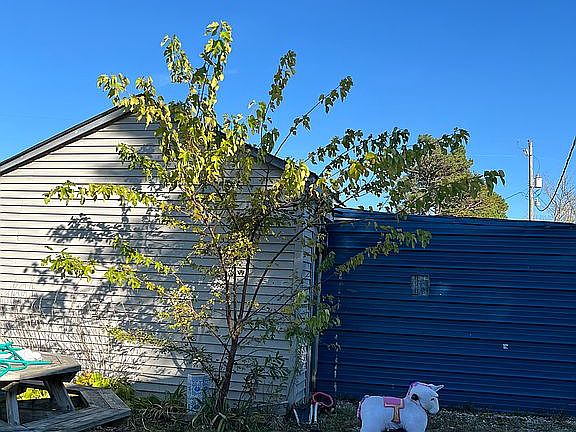 4th image of 1624 Hardin Springs Rd