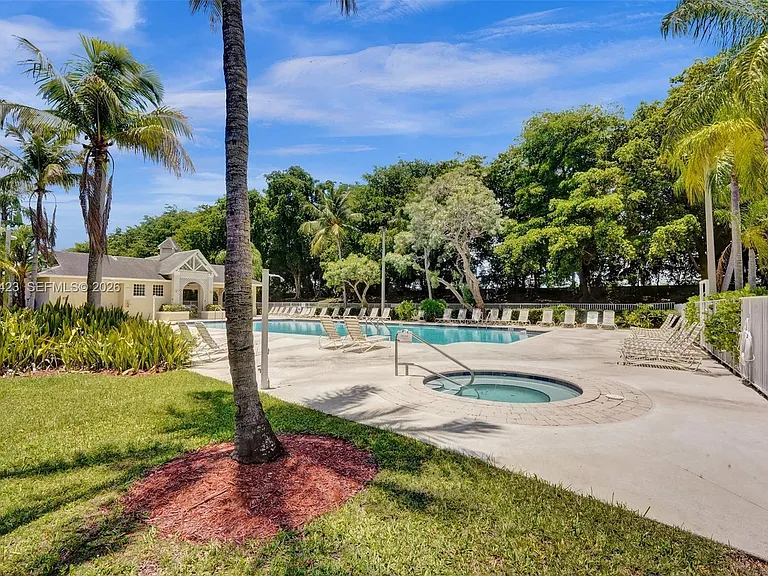 7858 Dixie Beach Cir #7858 — Photo 18