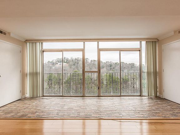 4th image of 1414 Continental Dr APT 604