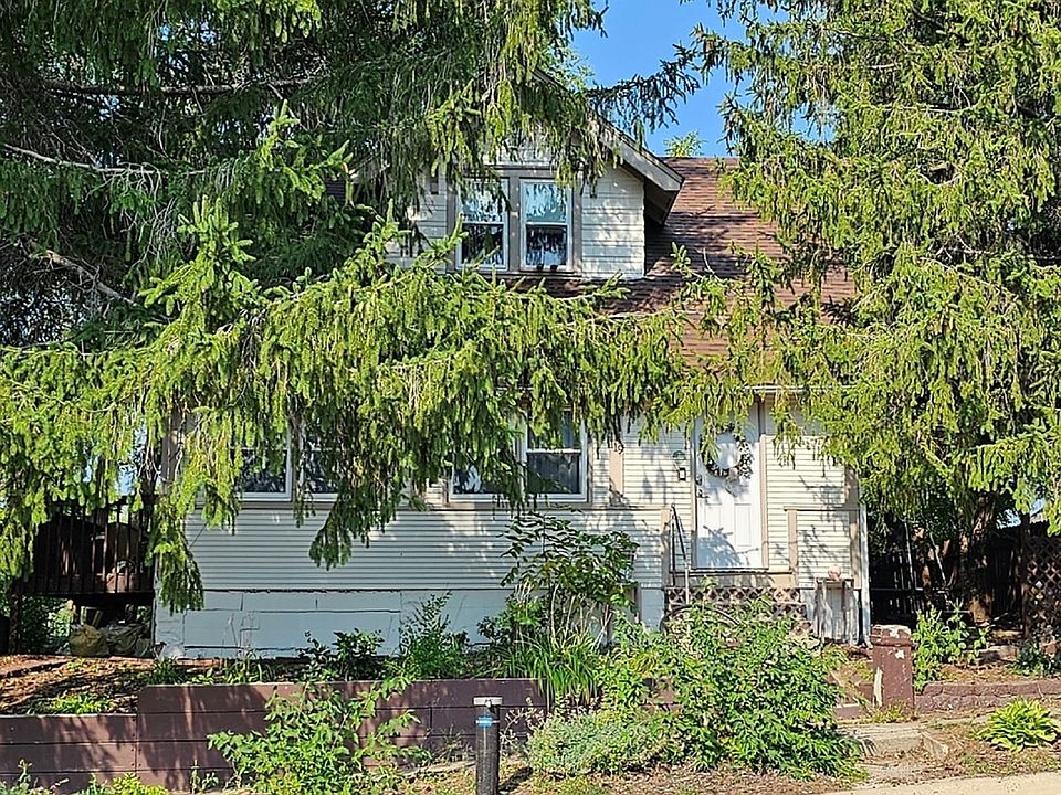 1st image of 119 Brush St