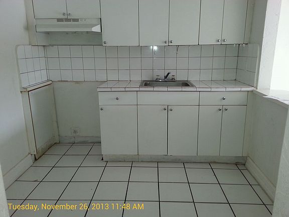 4th image of 1225 W 35th St APT 63A