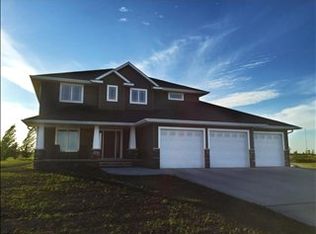 2615 St Andrews Dr, E Grand Forks, MN 56721