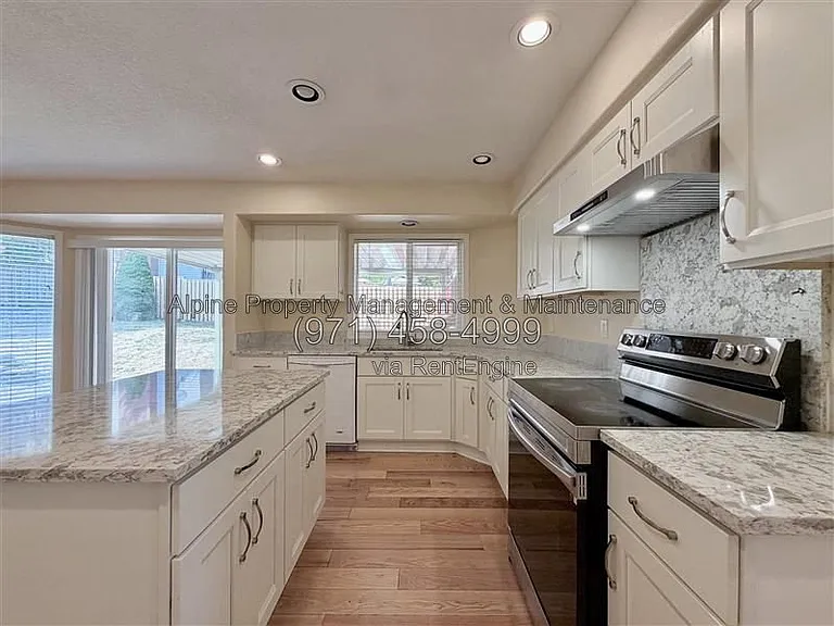 13649 SW Packard Ln — Photo 9