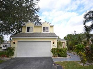 2979 Myrtle Oak Cir, Davie, FL 33328