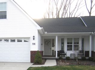 816 Nelsons Rdg, Howell, MI 48843