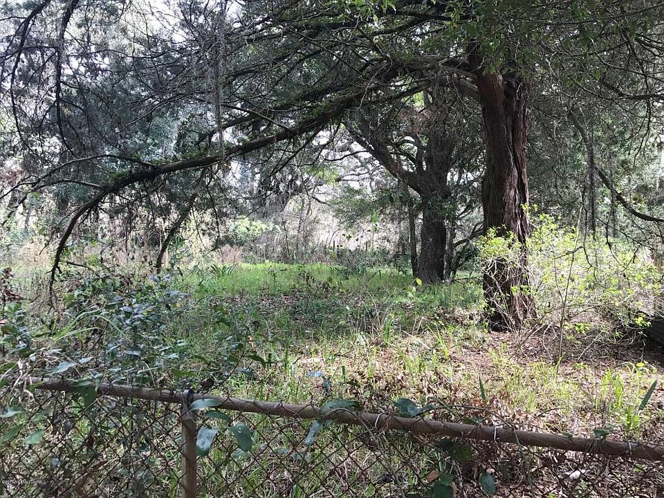 1st image of 2819 Oleander Dr