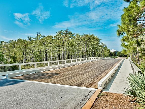 5th image of 107 Cypress Walk