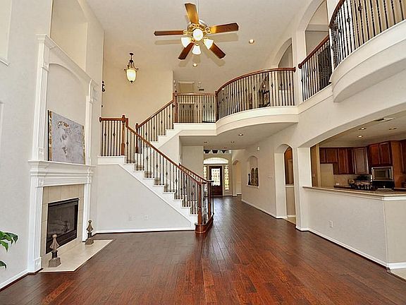 3rd image of 5311 Riverstone Crossing Dr