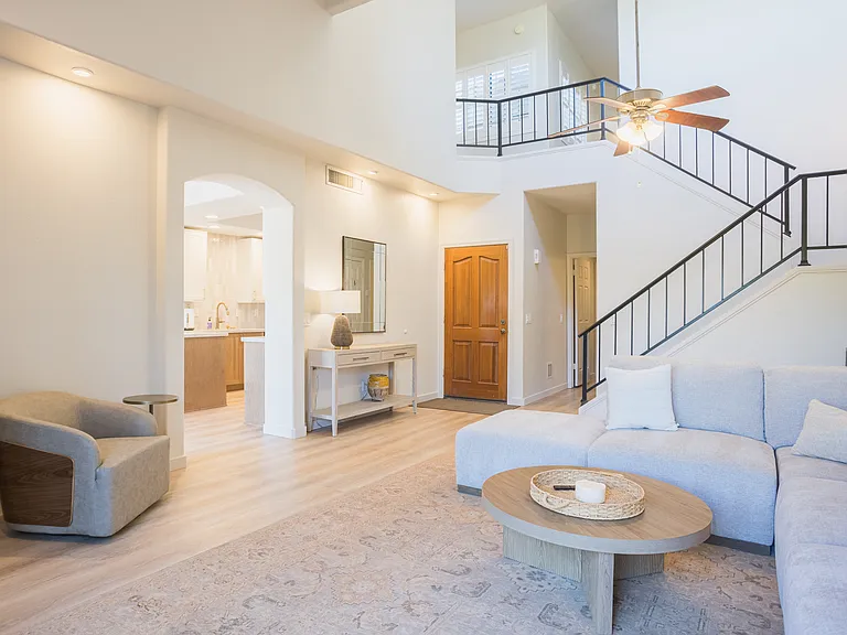 7921 E Joshua Tree Ln — Photo 7