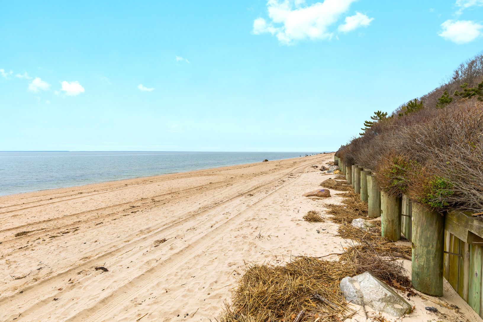  A Cozy Retreat with Beach Rights