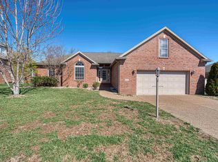 4217 Huntington Ridge Cir, Newburgh, IN 47630