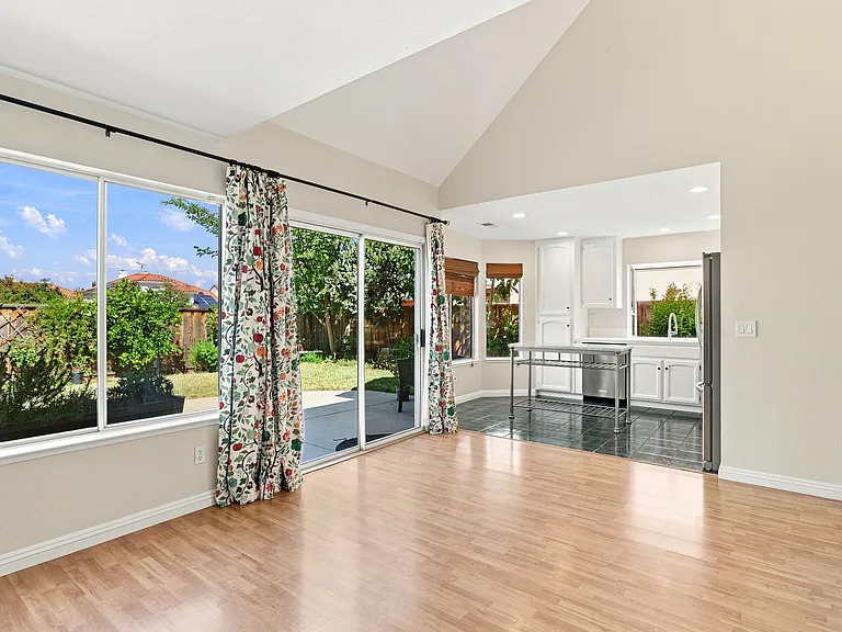 2693 Mission Greens Dr — Photo 5