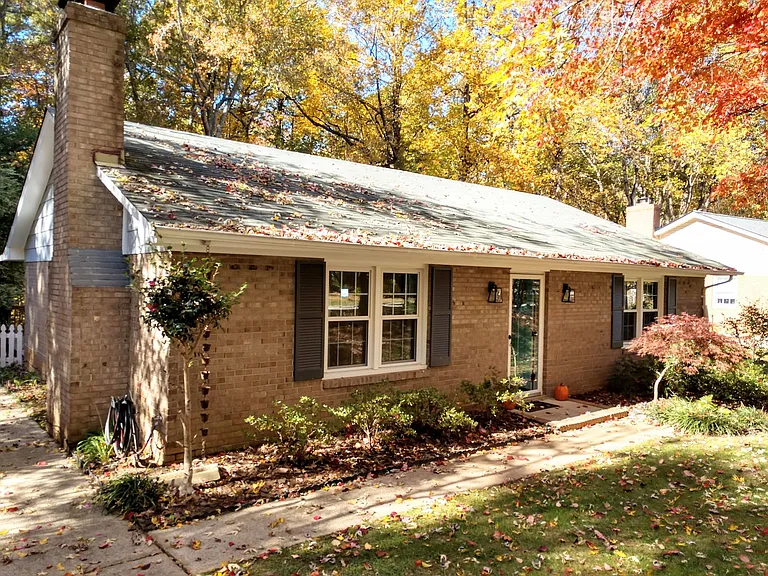 400 Hillstone Dr — Photo 2