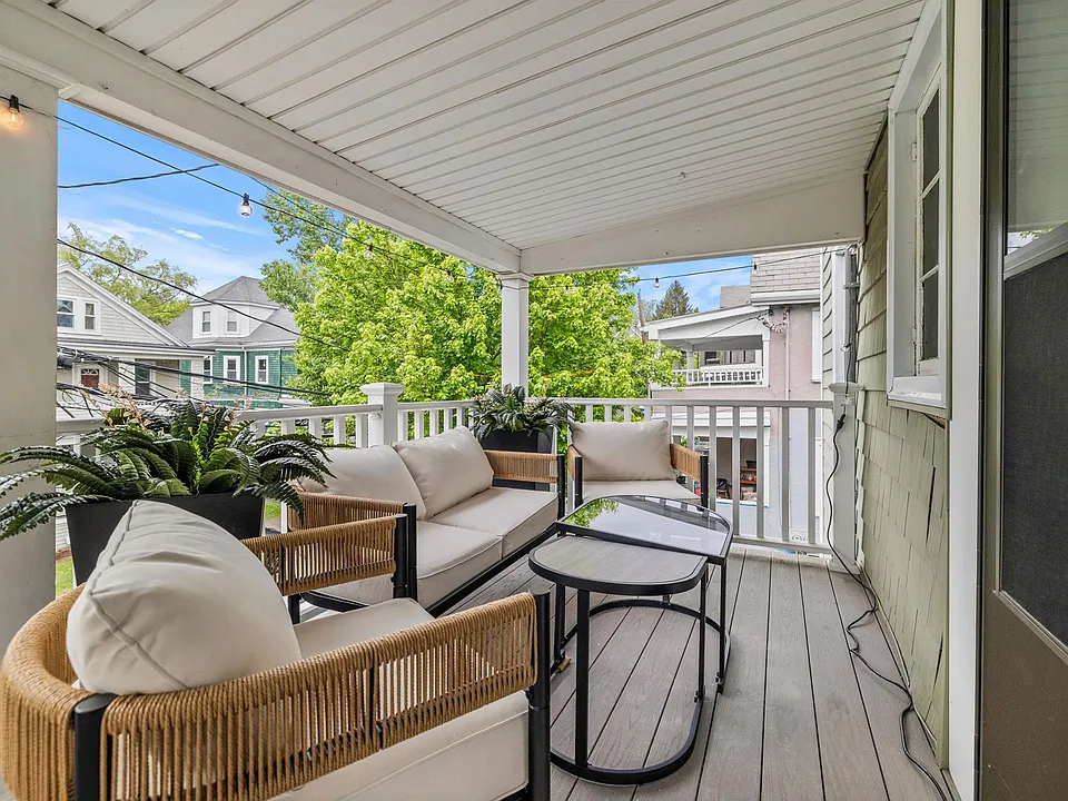 7 Dickson St #2F