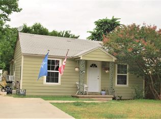 311 Lake Park Ave, Waxahachie, TX 75165