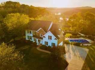 18 Ashworth Ct, Johnson City, TN 37615