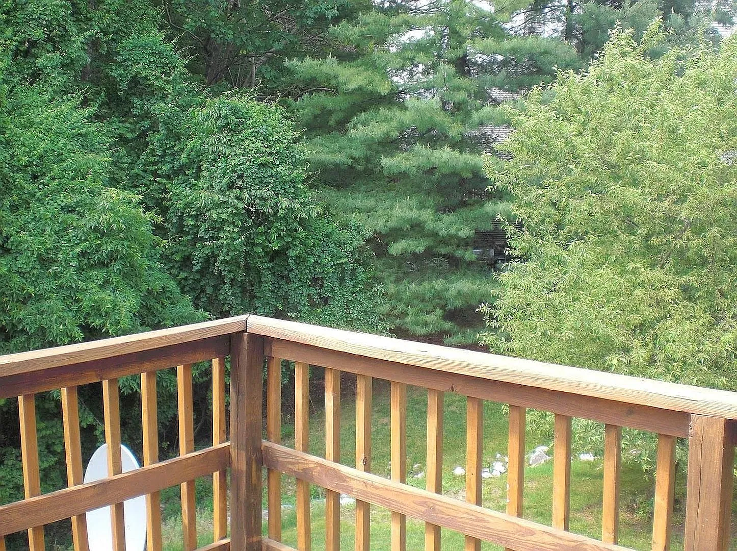 3-Bedroom Timonium Townhome with Finished Basement, Fireplace & Deck — Photo 3