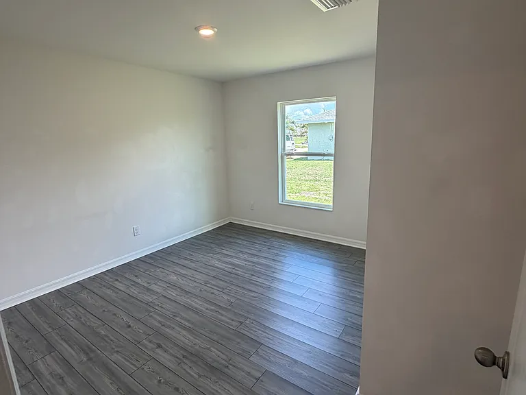 2019 NW 16th Pl — Photo 23