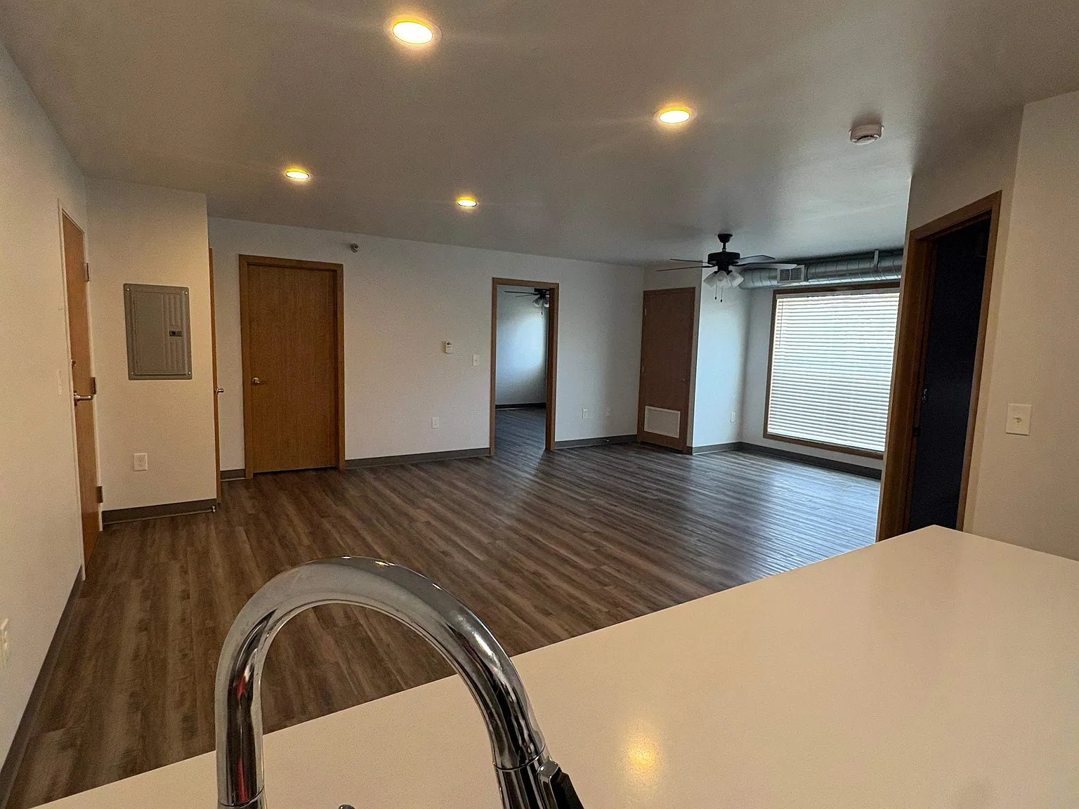 2 bed, $1,100 — Photo 3