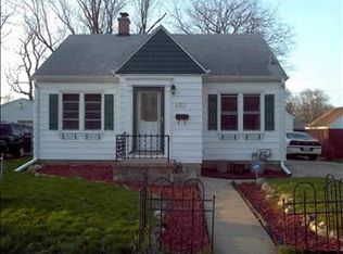 650 Dawson St, Waterloo, IA 50703
