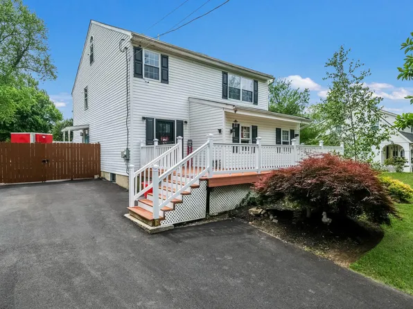 543 Bradford Ave, Warrington, PA 18976