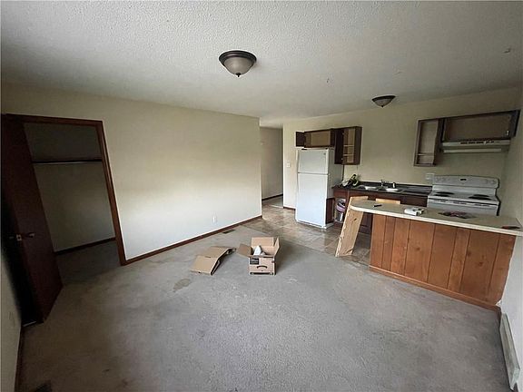3rd image of 2310 2nd Ave
