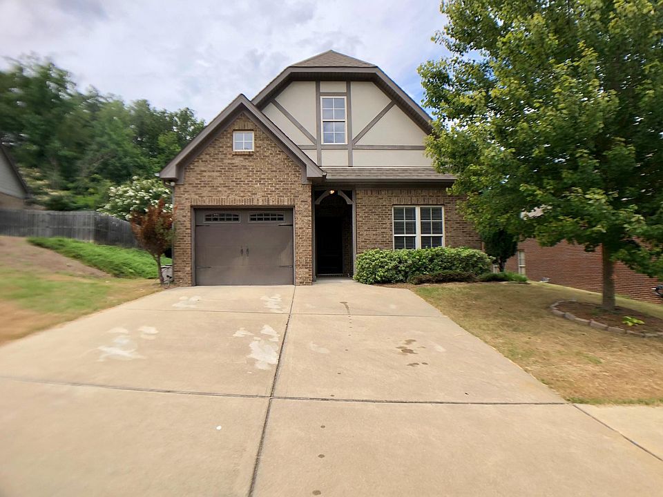 1st image of 240 Kingston Cir