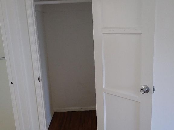 walk in closet