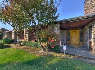 209 E 25th St, Marysville, CA 95901