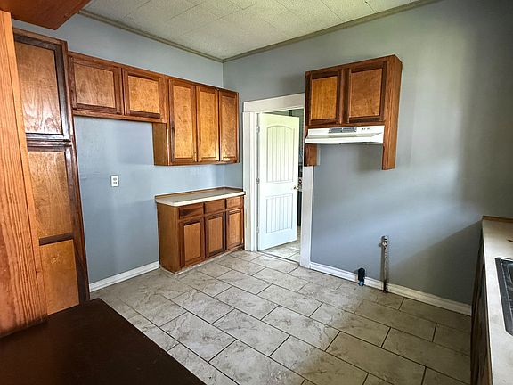 5th image of 1637 17th St