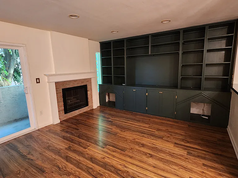 5255 Bellingham Ave #109 — Photo 13