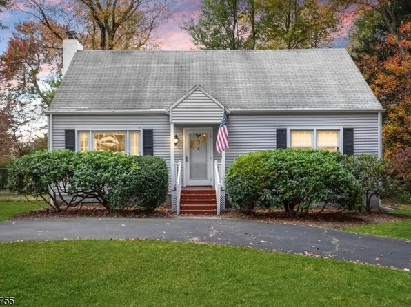 26 Highland Ave, Long Hill Twp., NJ 07933