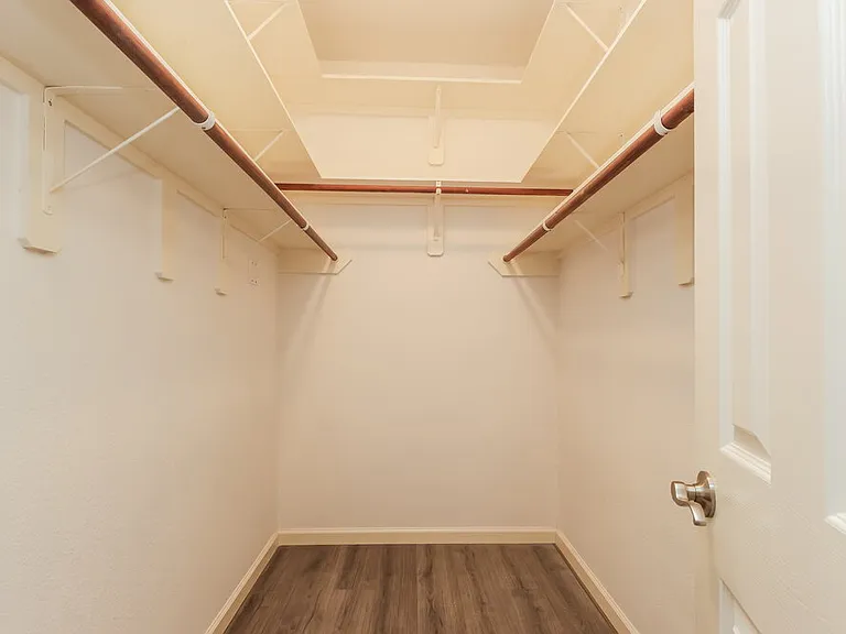 443 Oak Chase Dr — Photo 12
