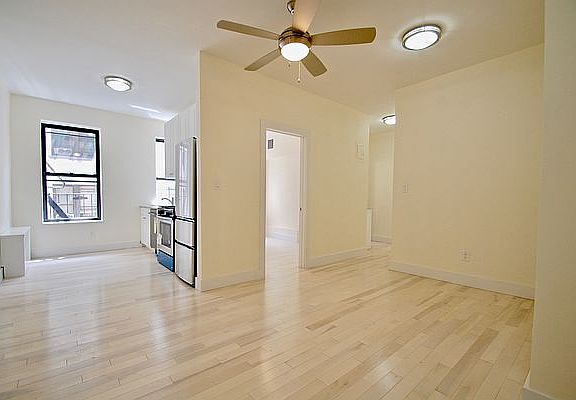 2nd image of 66 Saint Nicholas Pl #32A